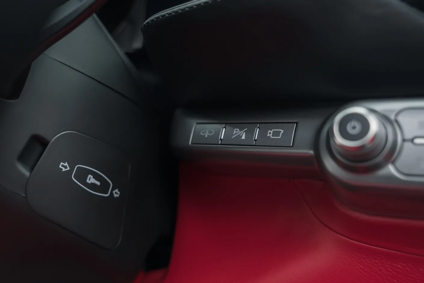 2022 Ferrari 812 GTS Tailor Made, 29/30