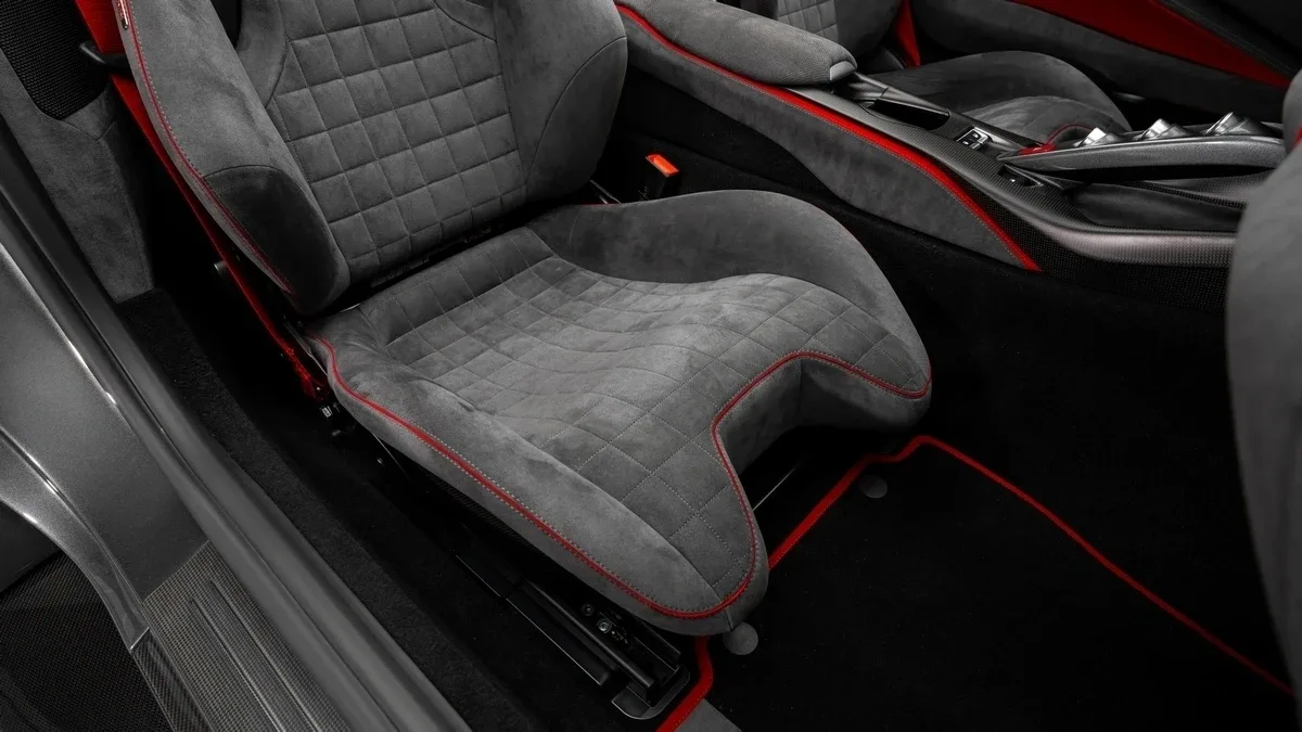 2022 Ferrari 812 GTS angeboten von einem Fachhändler in Dubai, Vereinigte Arabische Emirate, Foto 25 von 25
