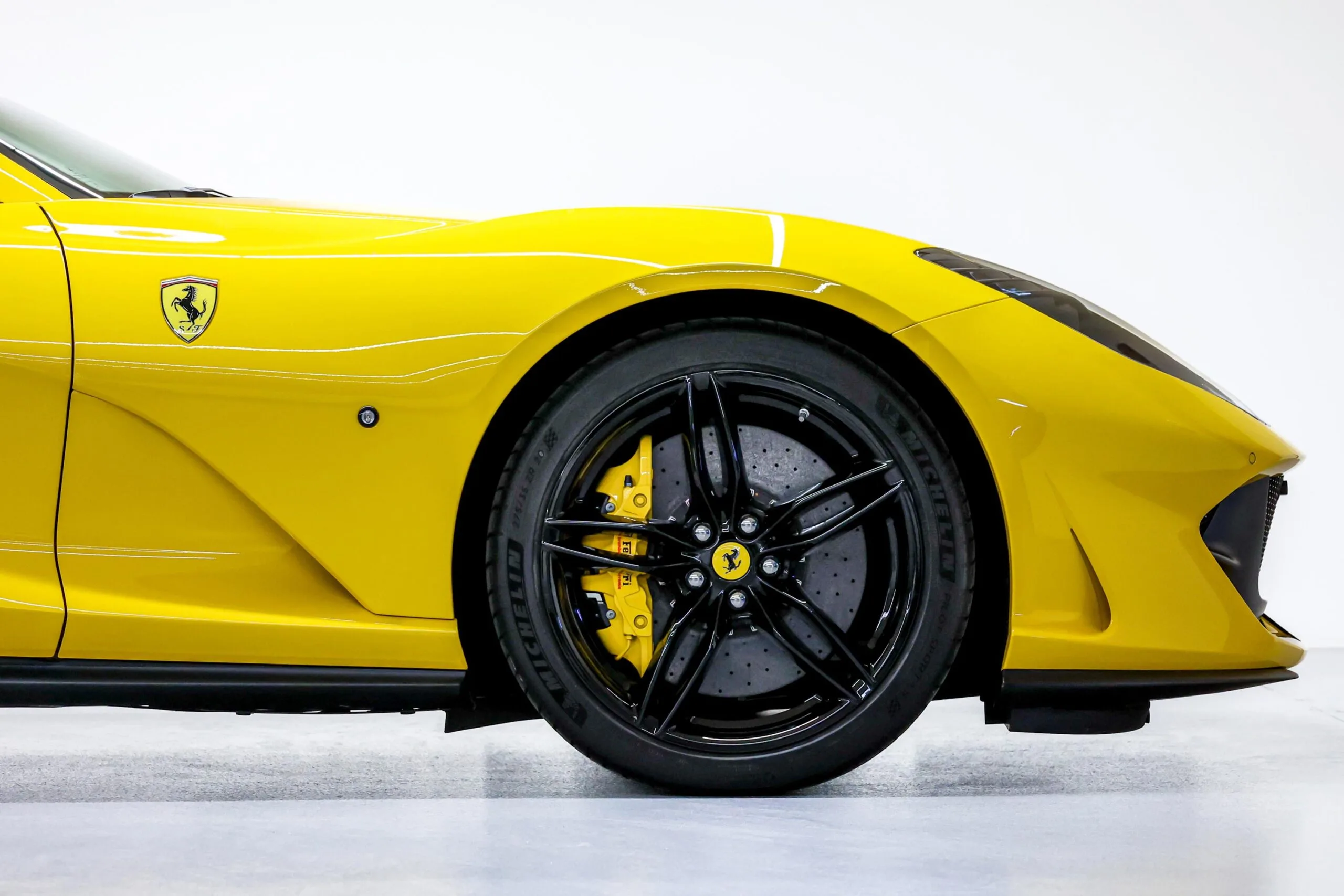 2022 Ferrari 812 GTS, 6/22