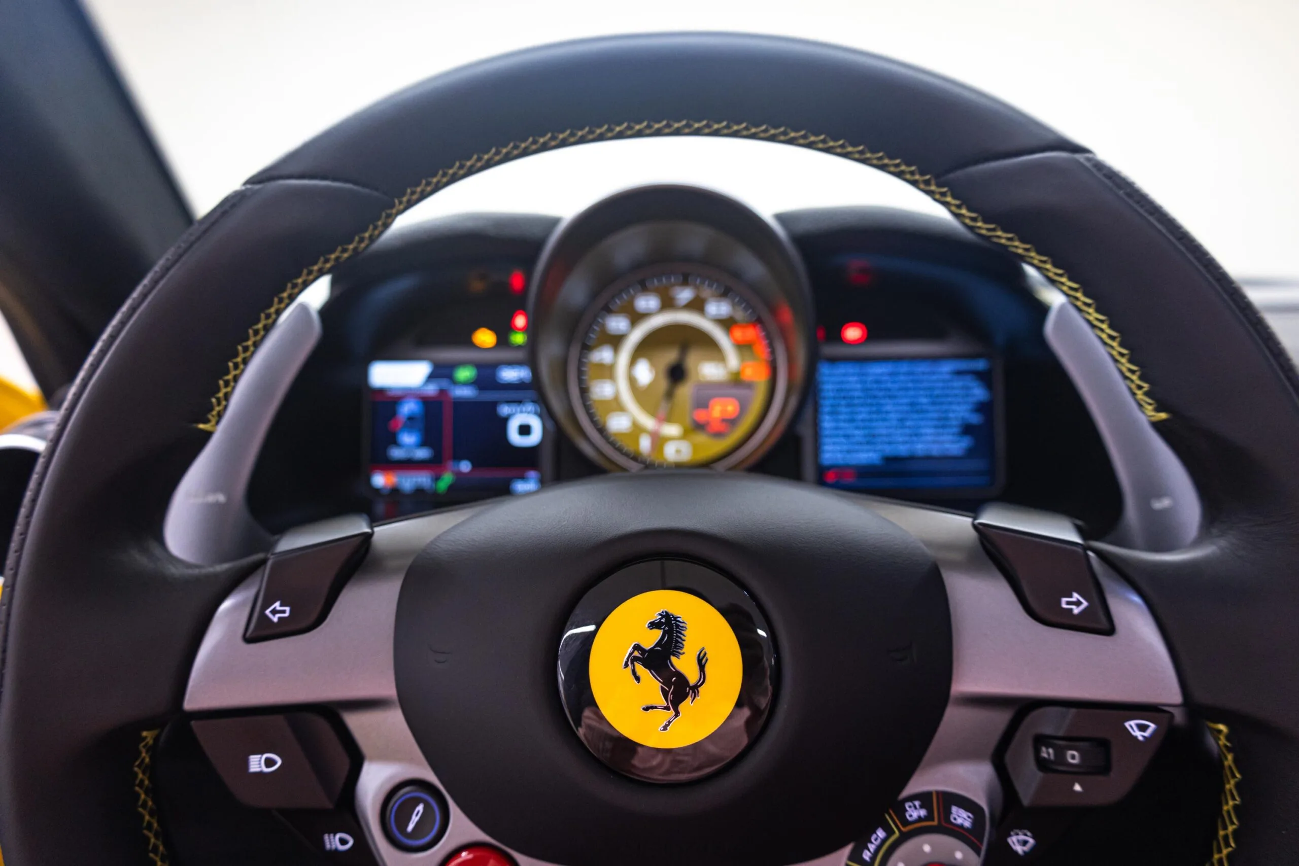 2022 Ferrari 812 GTS, 16/22