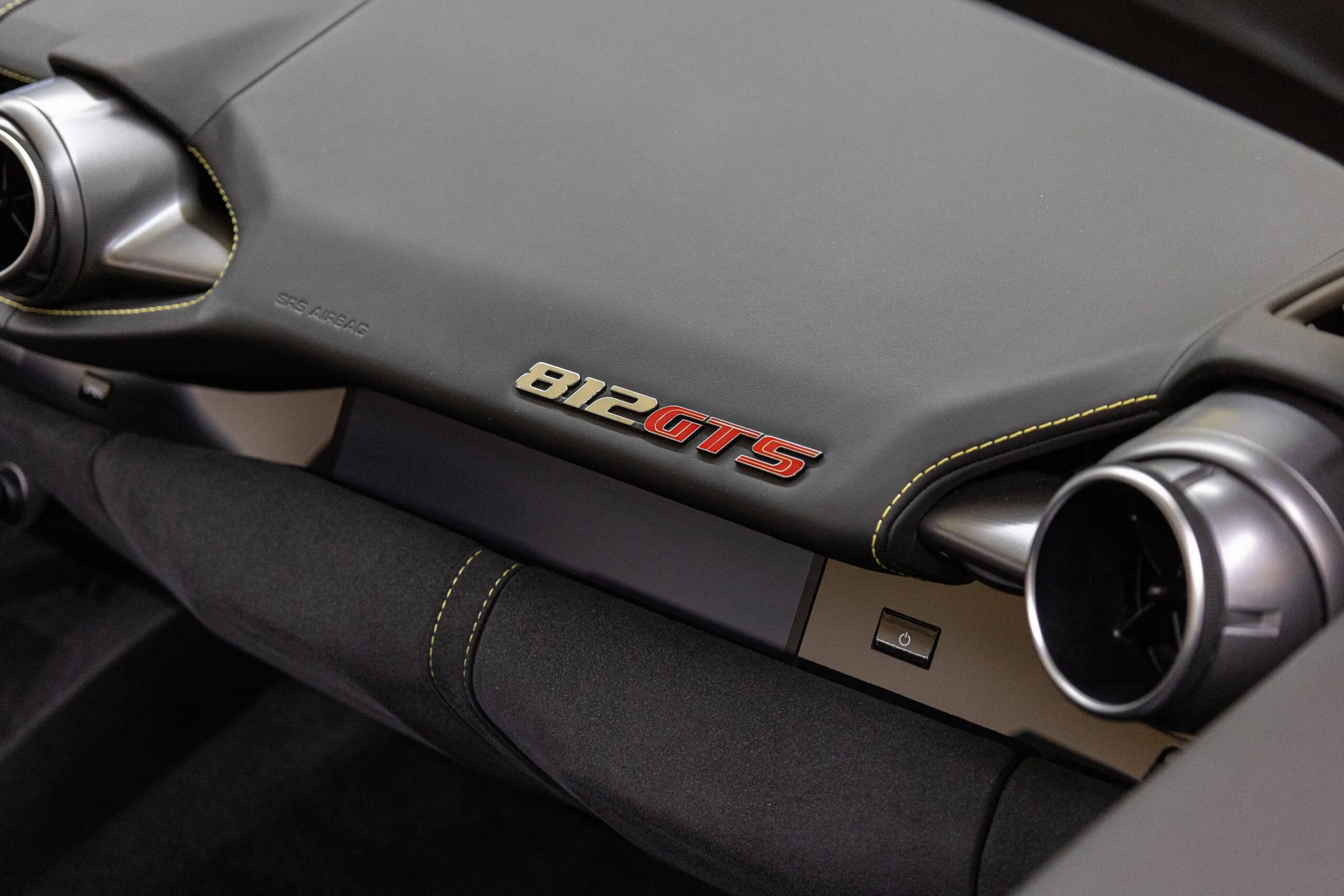 2022 Ferrari 812 GTS, 18/22