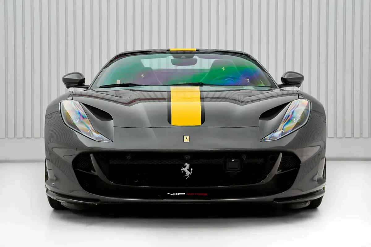 2022 Ferrari 812 GTS, 2/11