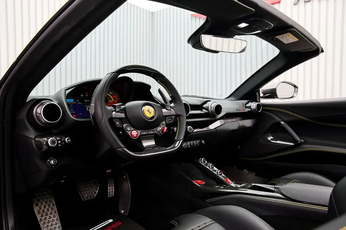 2022 Ferrari 812 GTS, 9/11