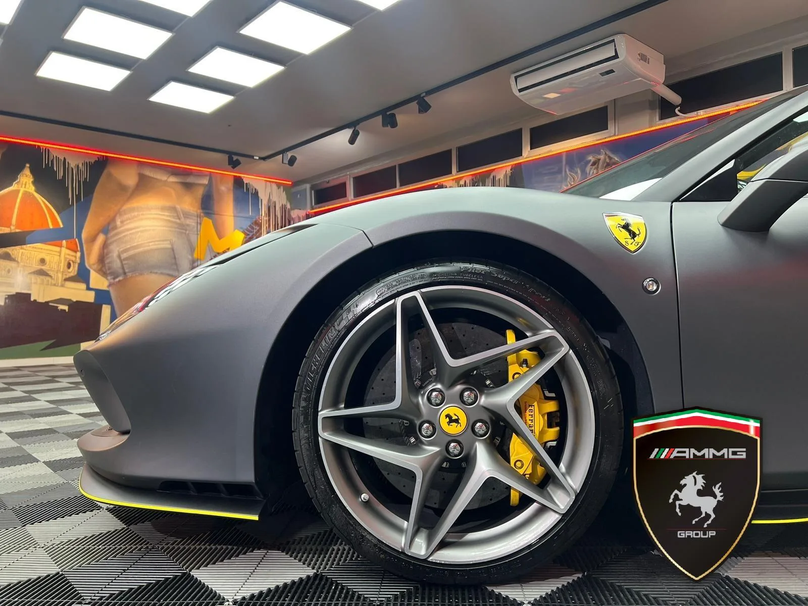 2022 Ferrari F8 Spider, 8/15