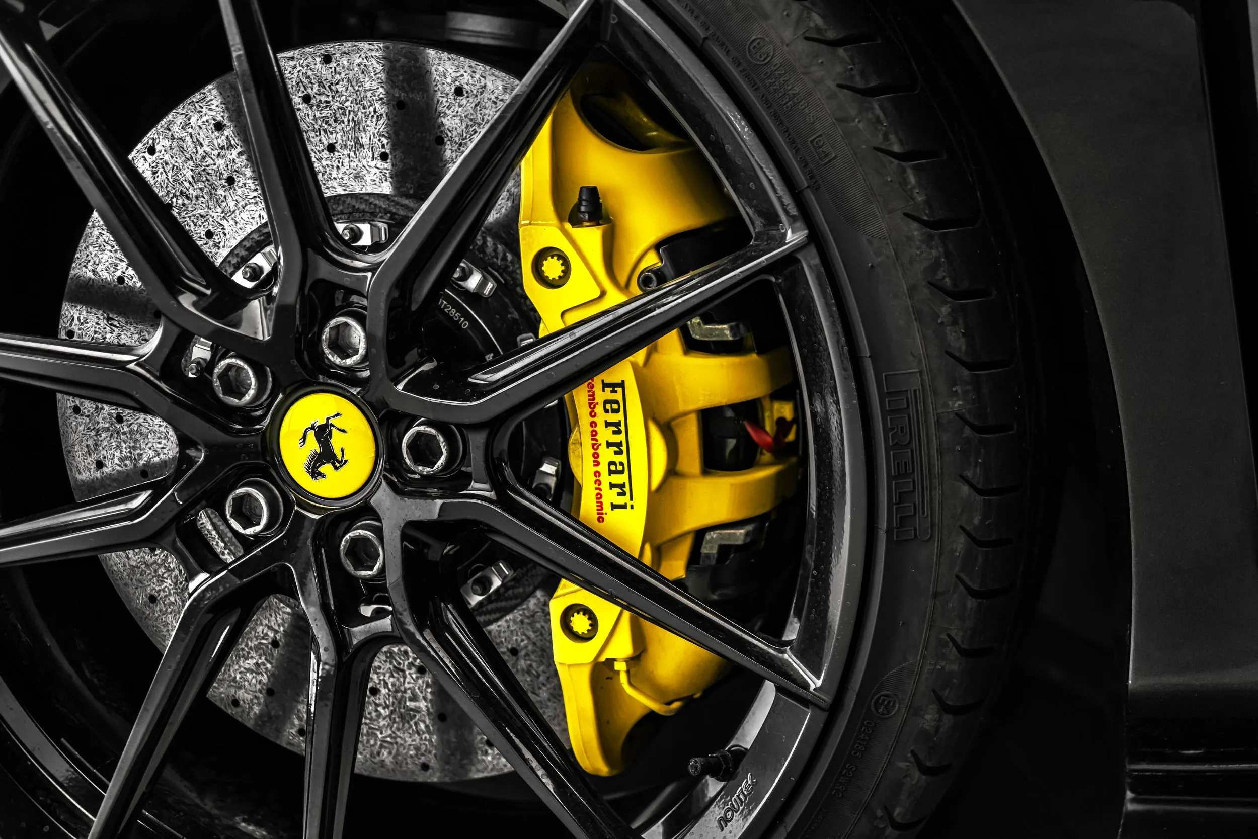 2022 Ferrari F8 Spider by Novitec, 11/28