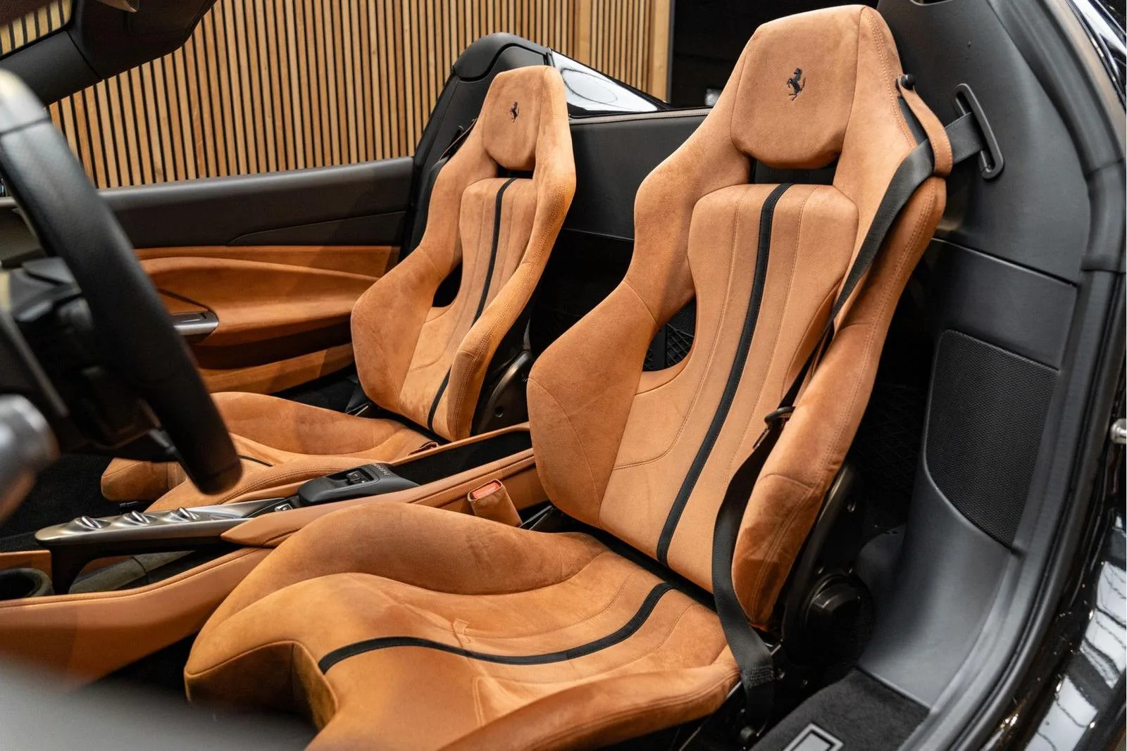 2022 Ferrari F8 Spider, 9/30