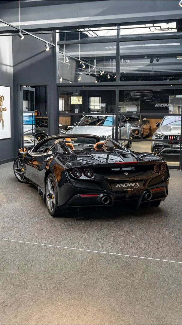 2022 Ferrari F8 Spider, 28/30