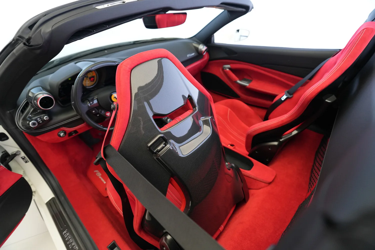 2022 Ferrari F8 Spider, 8/20