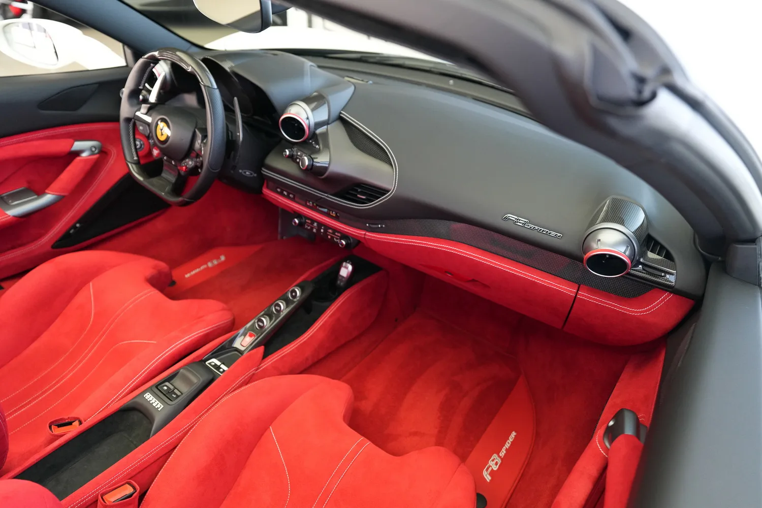 2022 Ferrari F8 Spider, 16/20