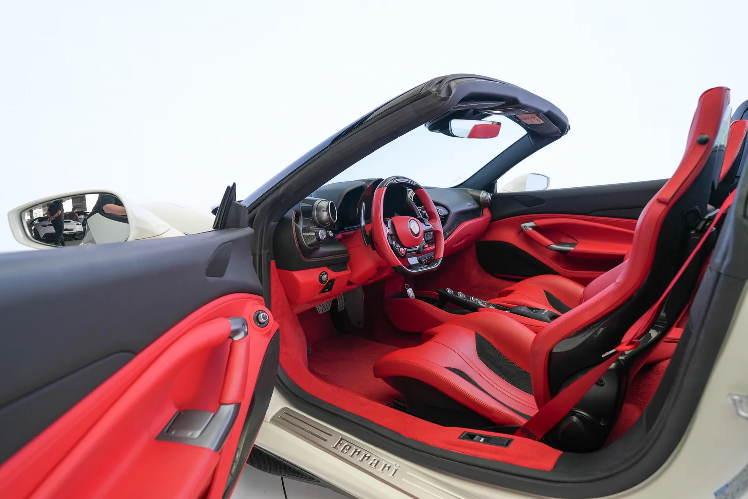 2022 Ferrari F8 Spider, 8/20