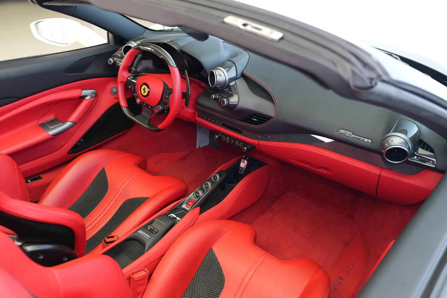 2022 Ferrari F8 Spider, 16/20