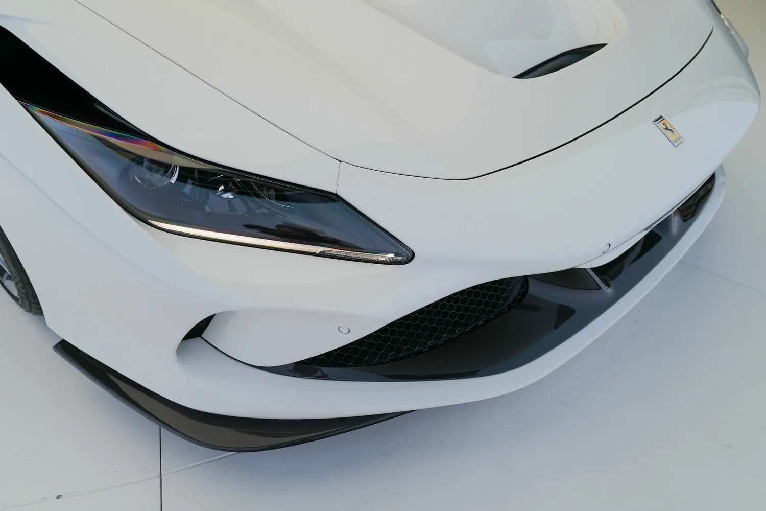 2022 Ferrari F8 Spider, 18/20