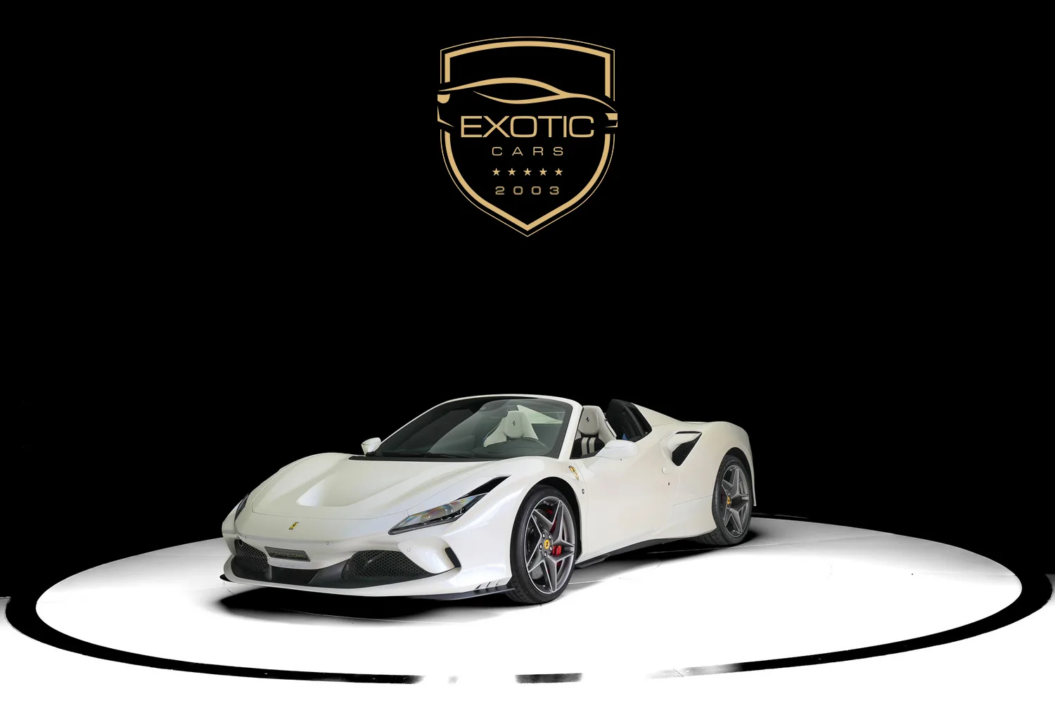 2022 Ferrari F8 Spider proposée par un concessionnaire spécialisé à Dubaï, Émirats arabes unis, photo principale
