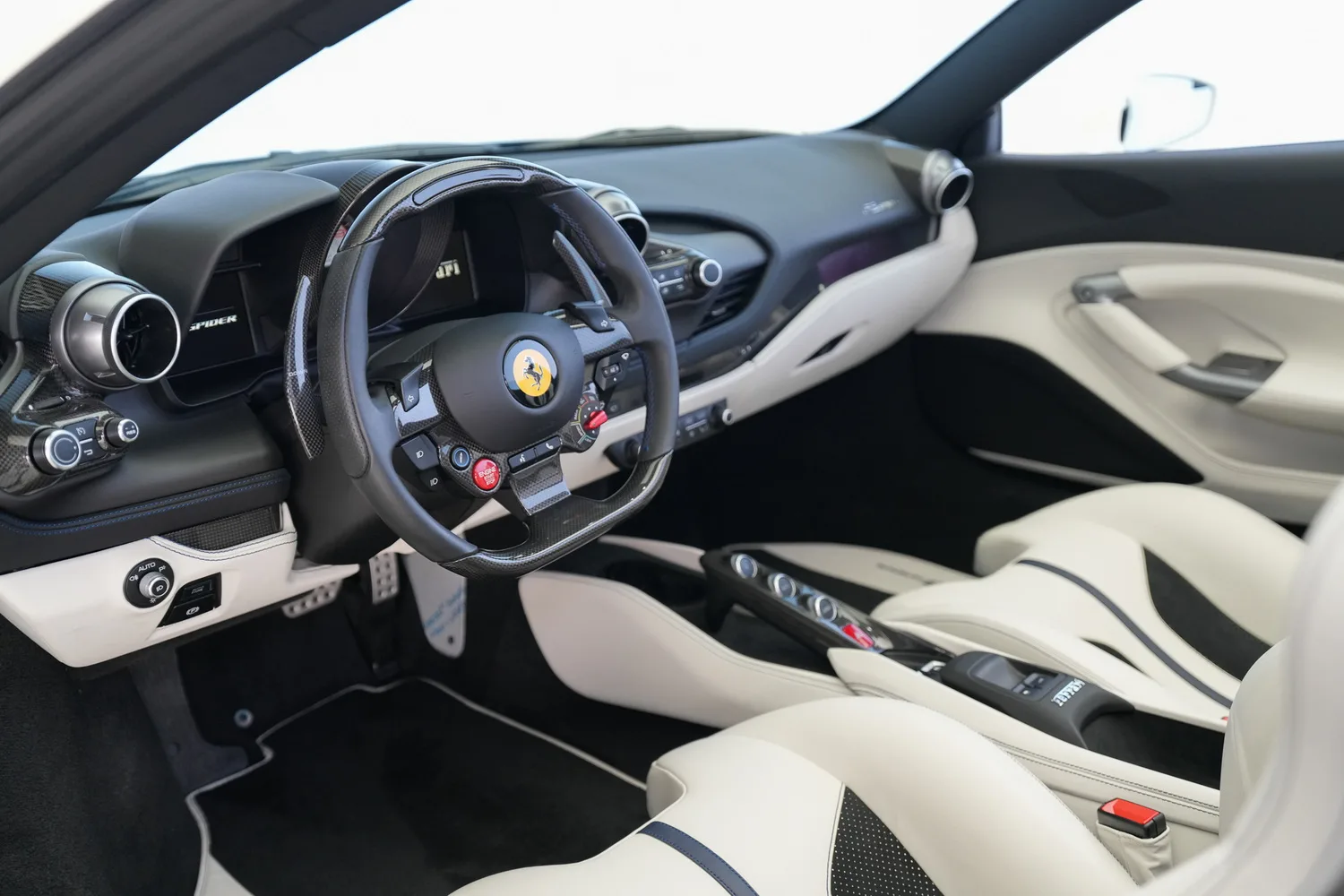 2022 Ferrari F8 Spider, 3/16