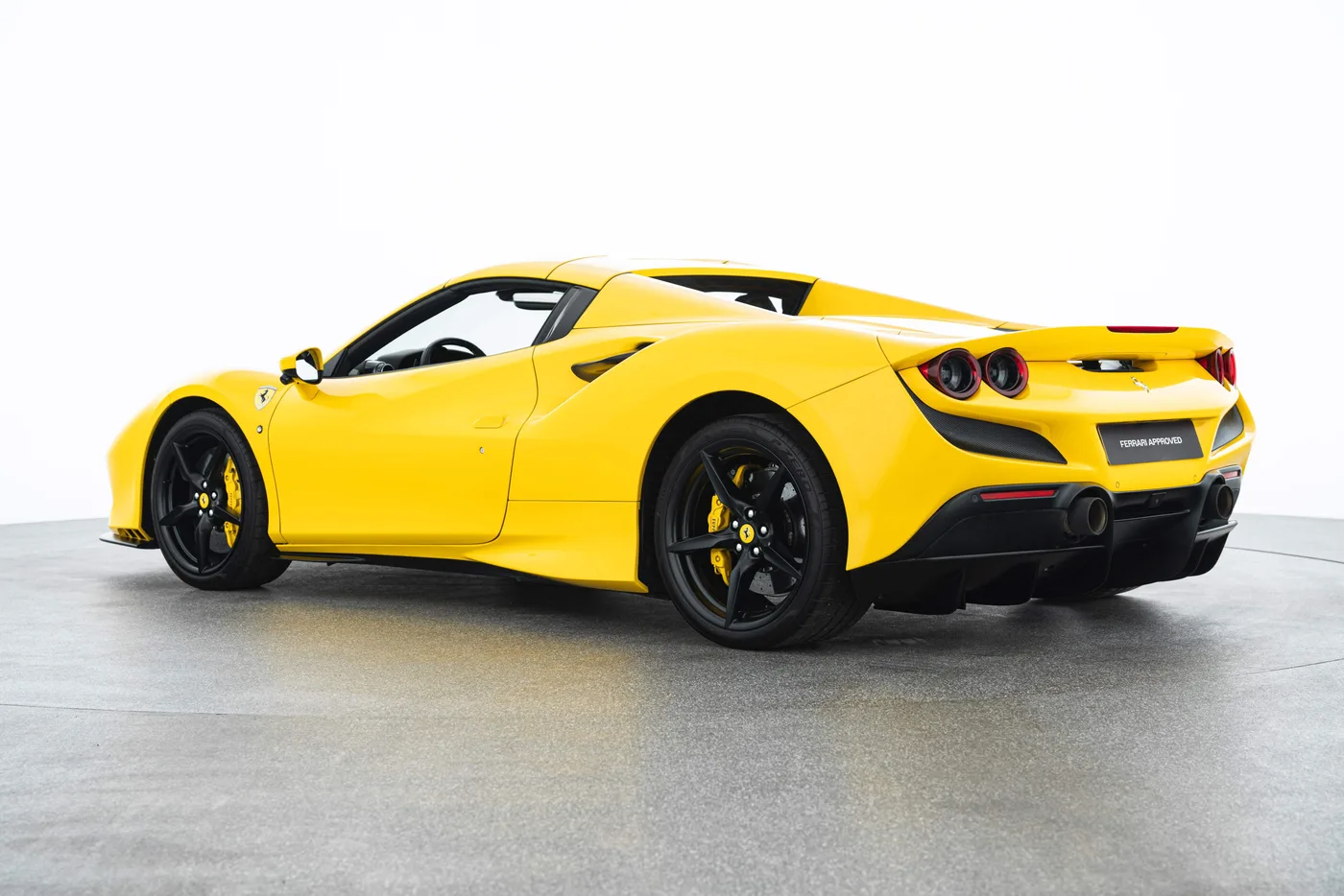2022 Ferrari F8 Spider angeboten von einem Fachhändler in Singen, Deutschland, Foto 7 von 15