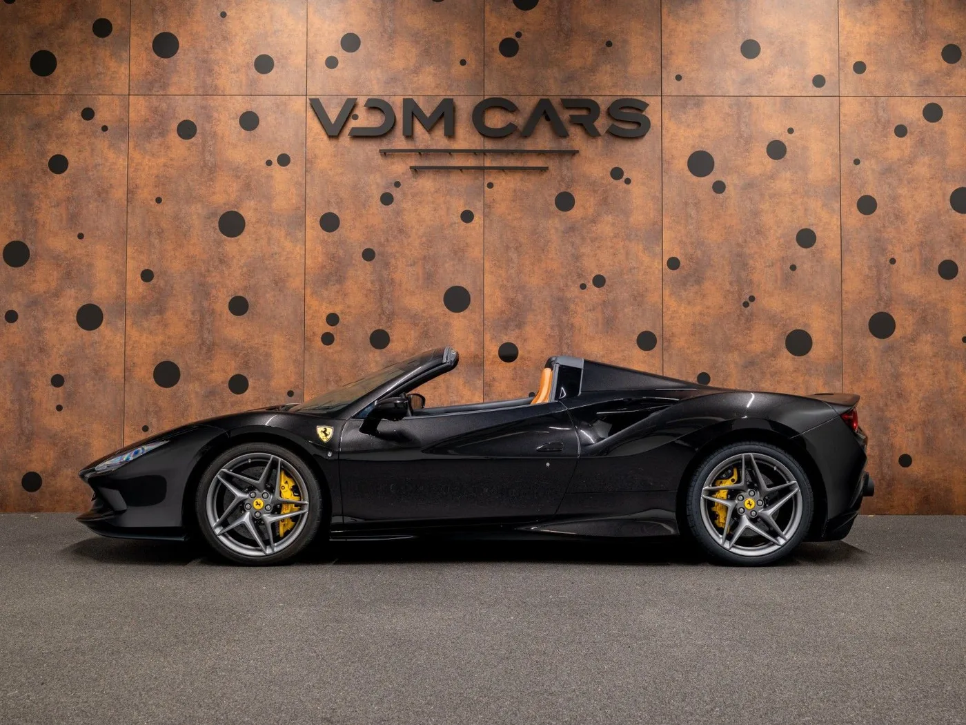 2022 Ferrari F8 Spider HELE angeboten von einem Supersportwagenhändler in Gronau, Deutschland, Foto 2 von 25