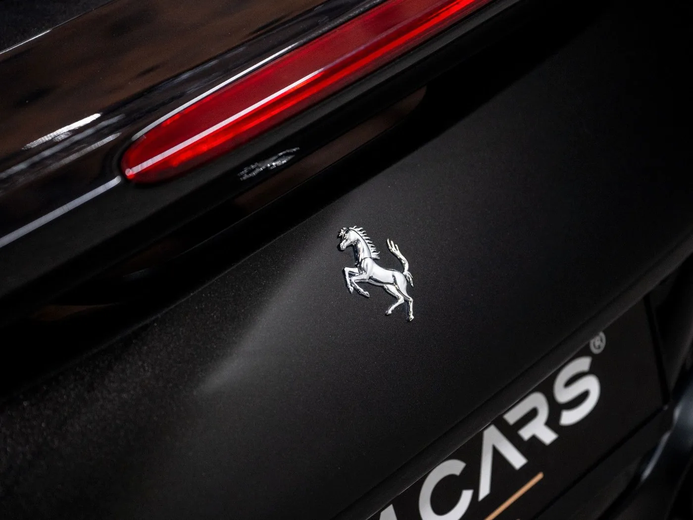 2022 Ferrari F8 Spider HELE angeboten von einem Supersportwagenhändler in Gronau, Deutschland, Foto 12 von 25
