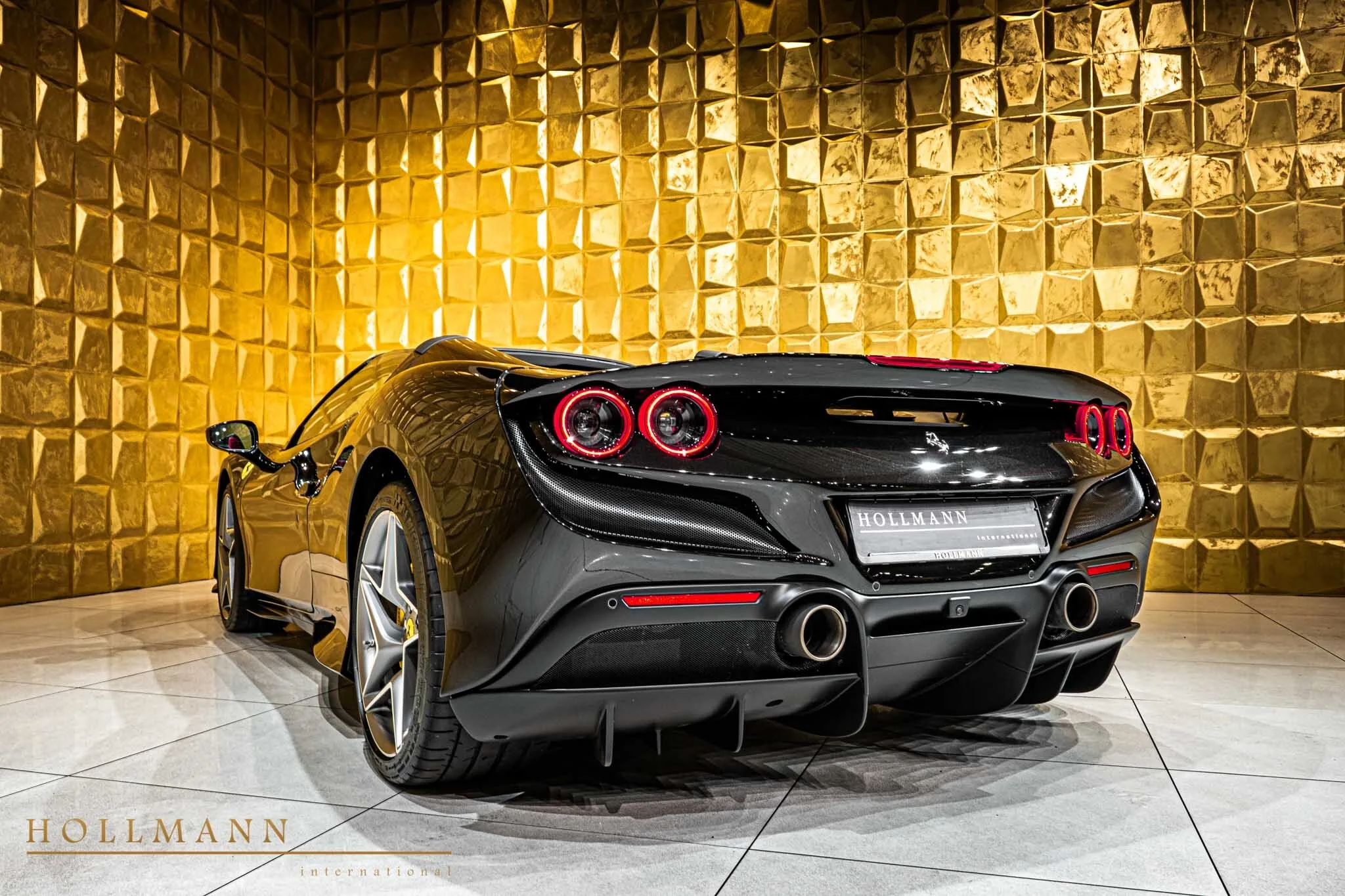 2022 Ferrari F8 Spider, 5/22