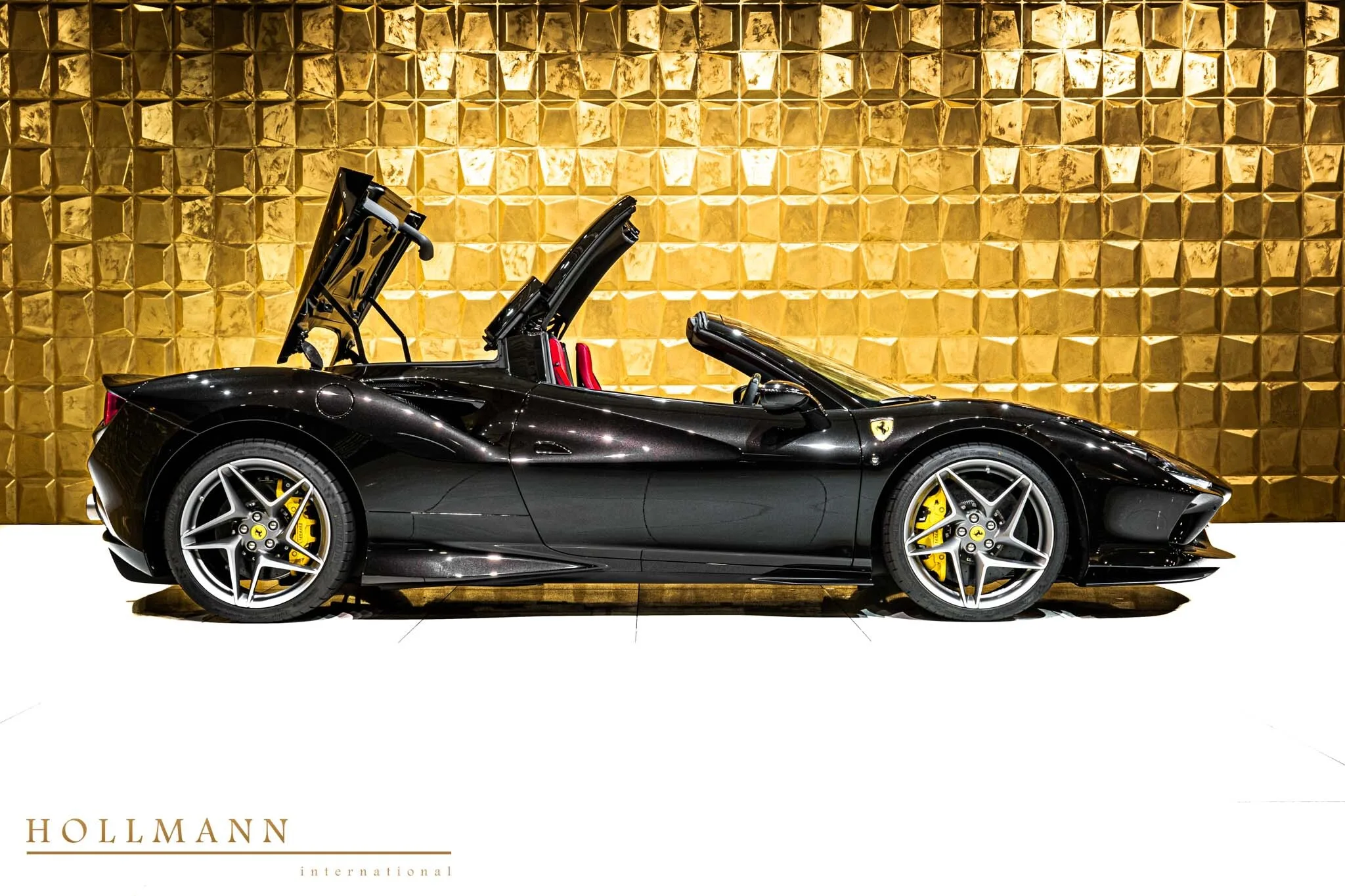2022 Ferrari F8 Spider, 11/22