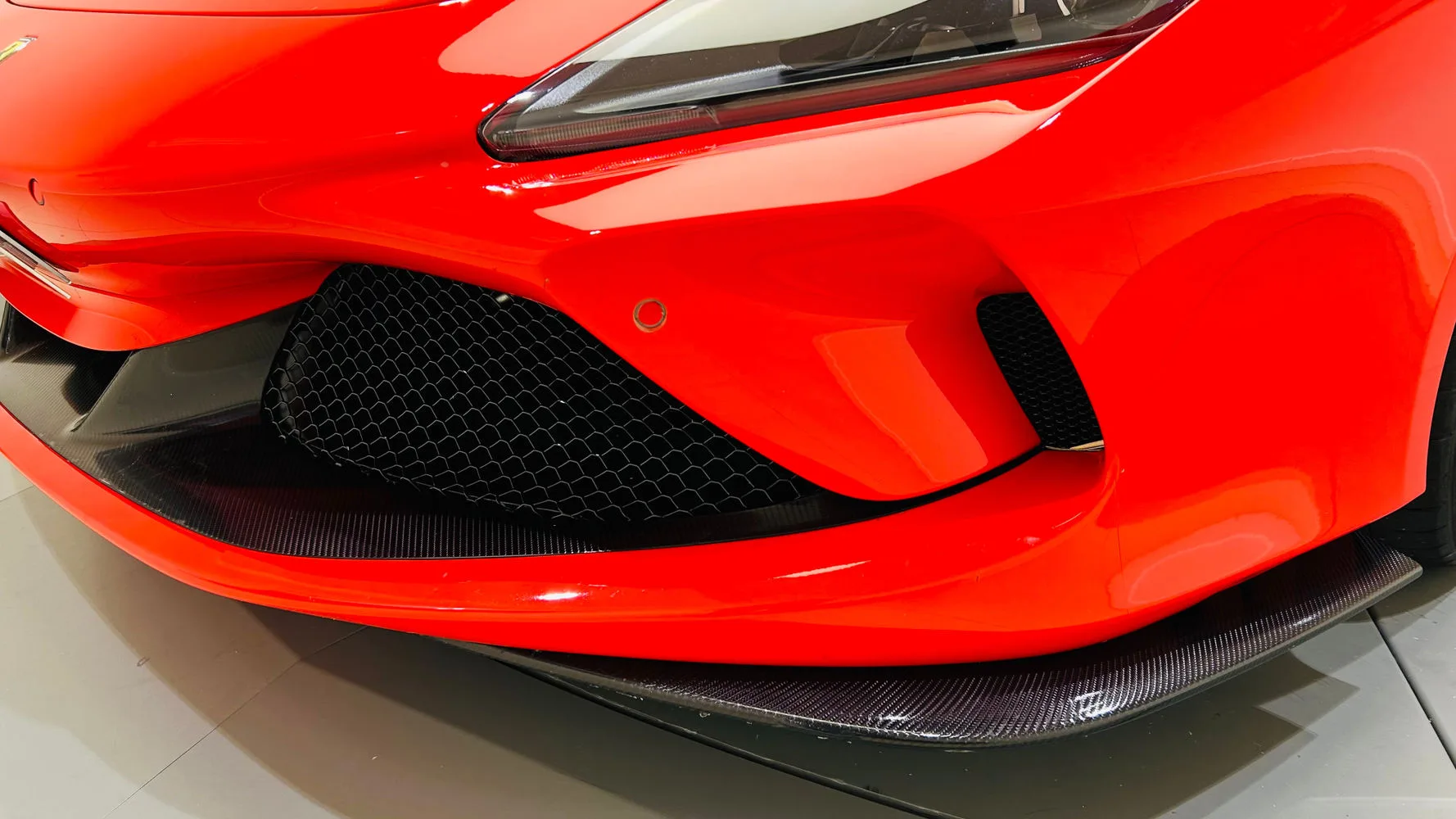2022 Ferrari F8 Spider, 12/30