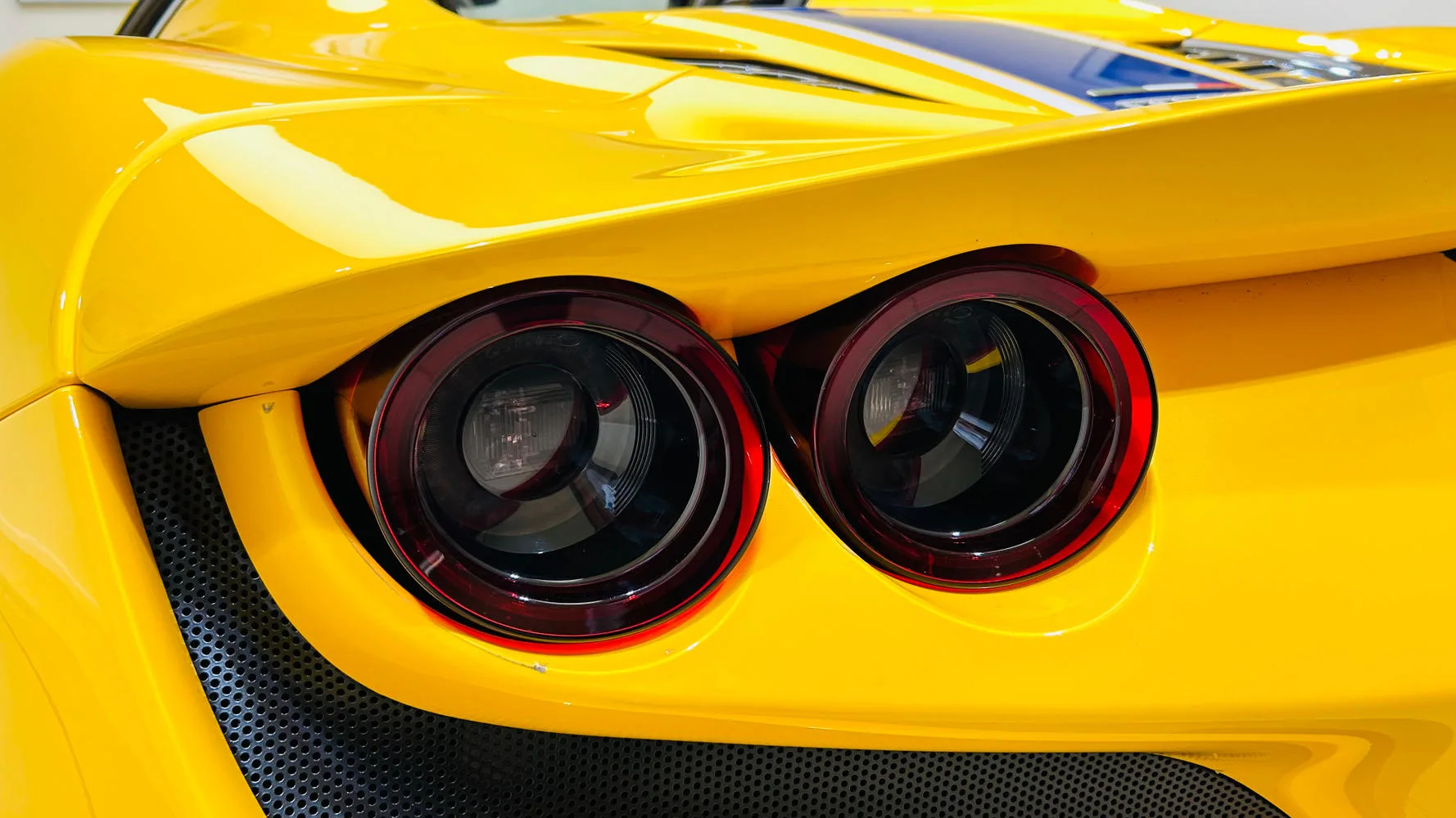 2022 Ferrari F8 Spider, 13/30