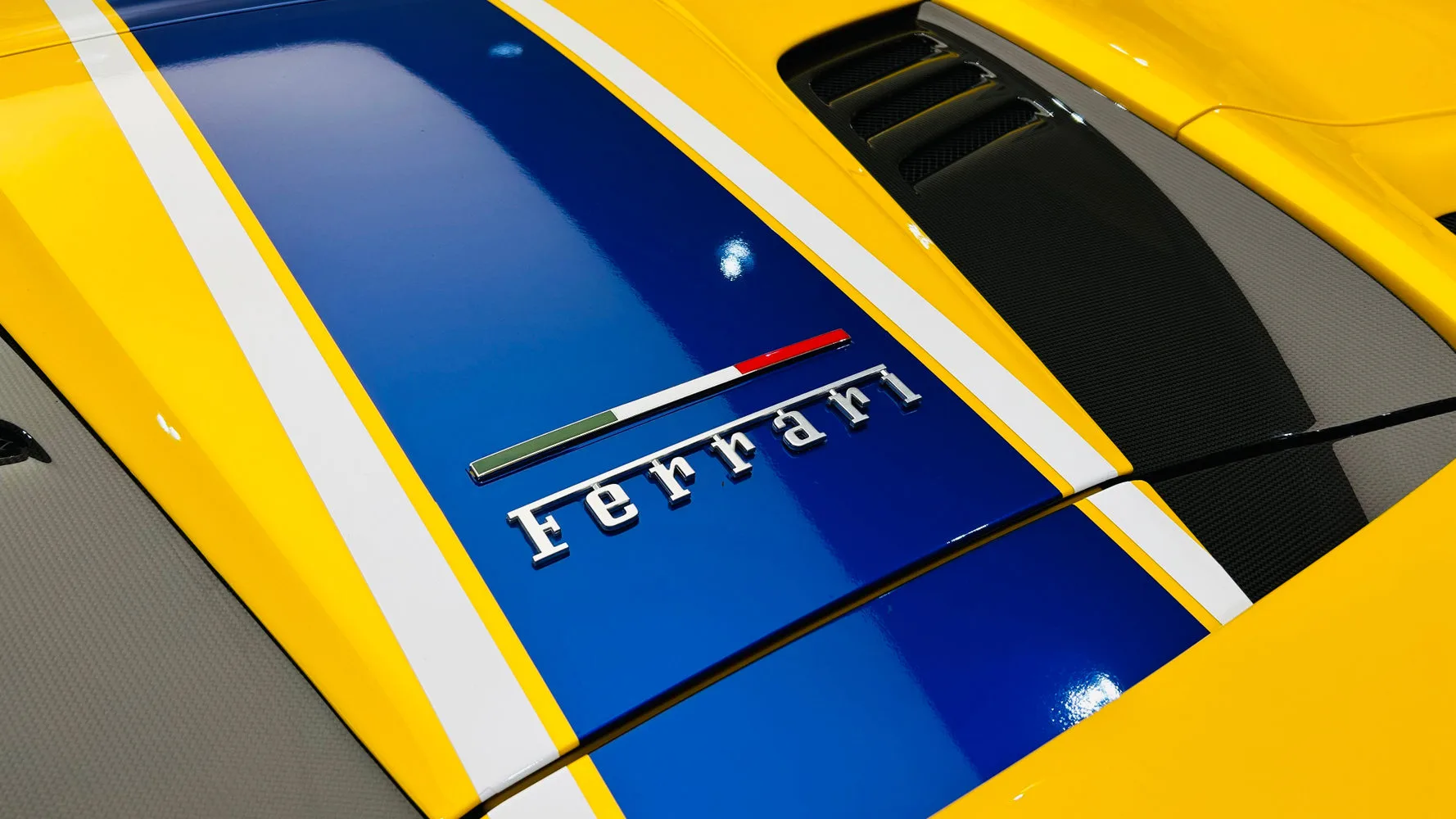 2022 Ferrari F8 Spider, 16/30