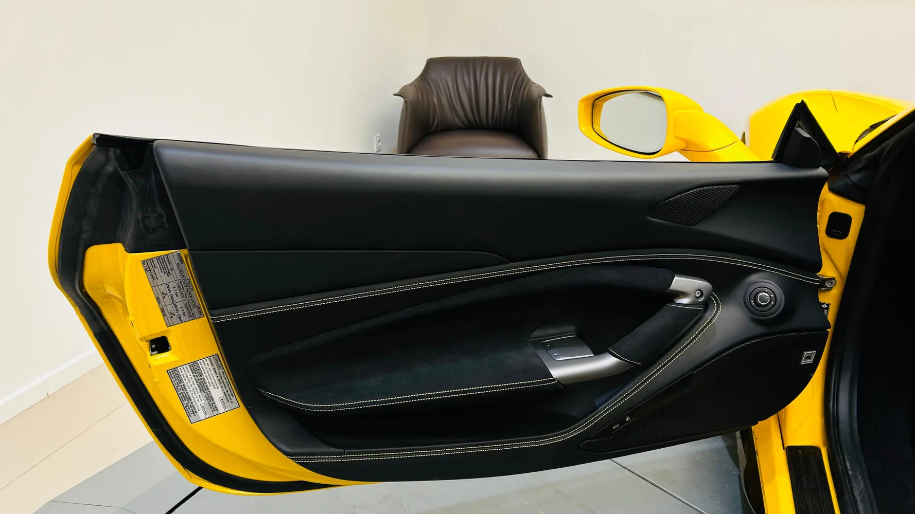 2022 Ferrari F8 Spider, 24/30