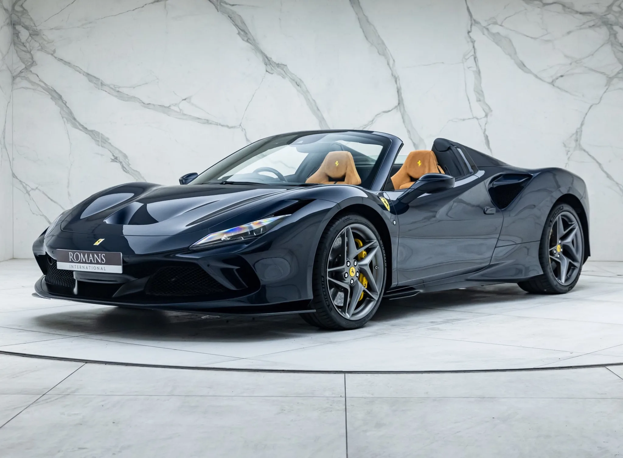 2022 Ferrari F8 Spider angeboten von einem Fachhändler in Banstead, Vereinigtes Königreich, Hauptfoto