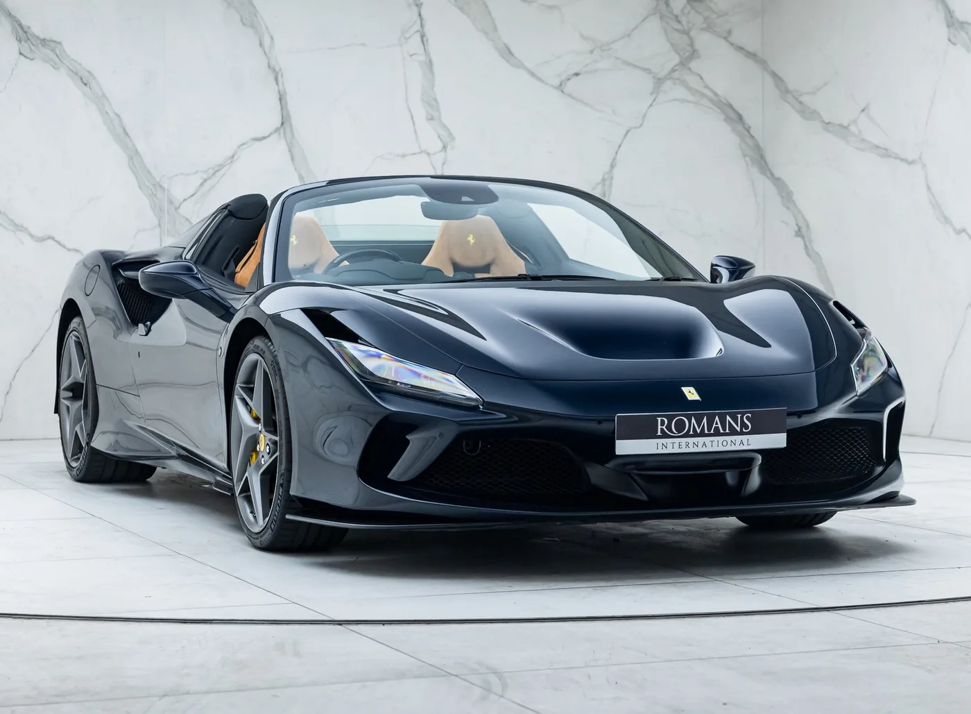 2022 Ferrari F8 Spider angeboten von einem Fachhändler in Banstead, Vereinigtes Königreich, Foto 8 von 25