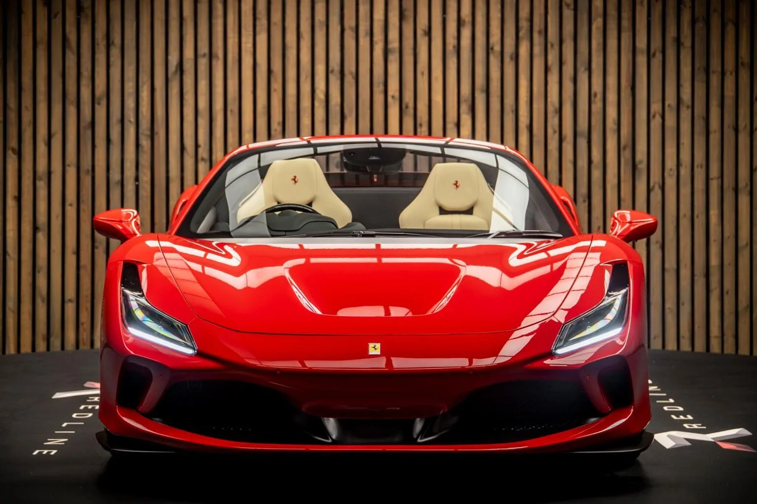 2022 Ferrari F8 Spider, 5/30