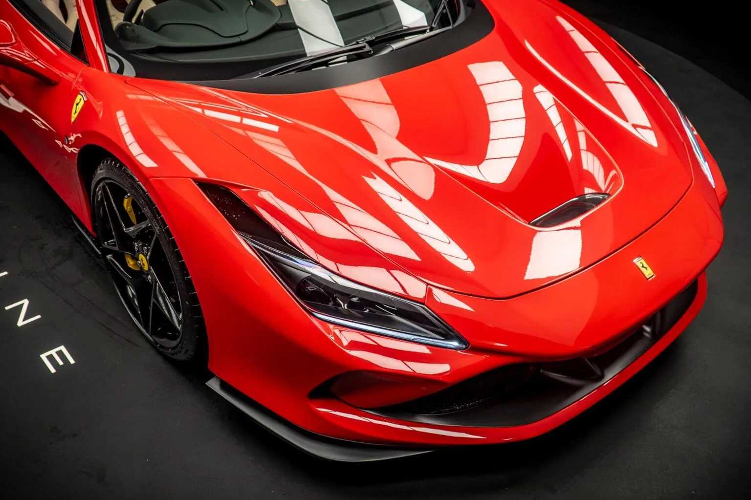 2022 Ferrari F8 Spider, 10/30