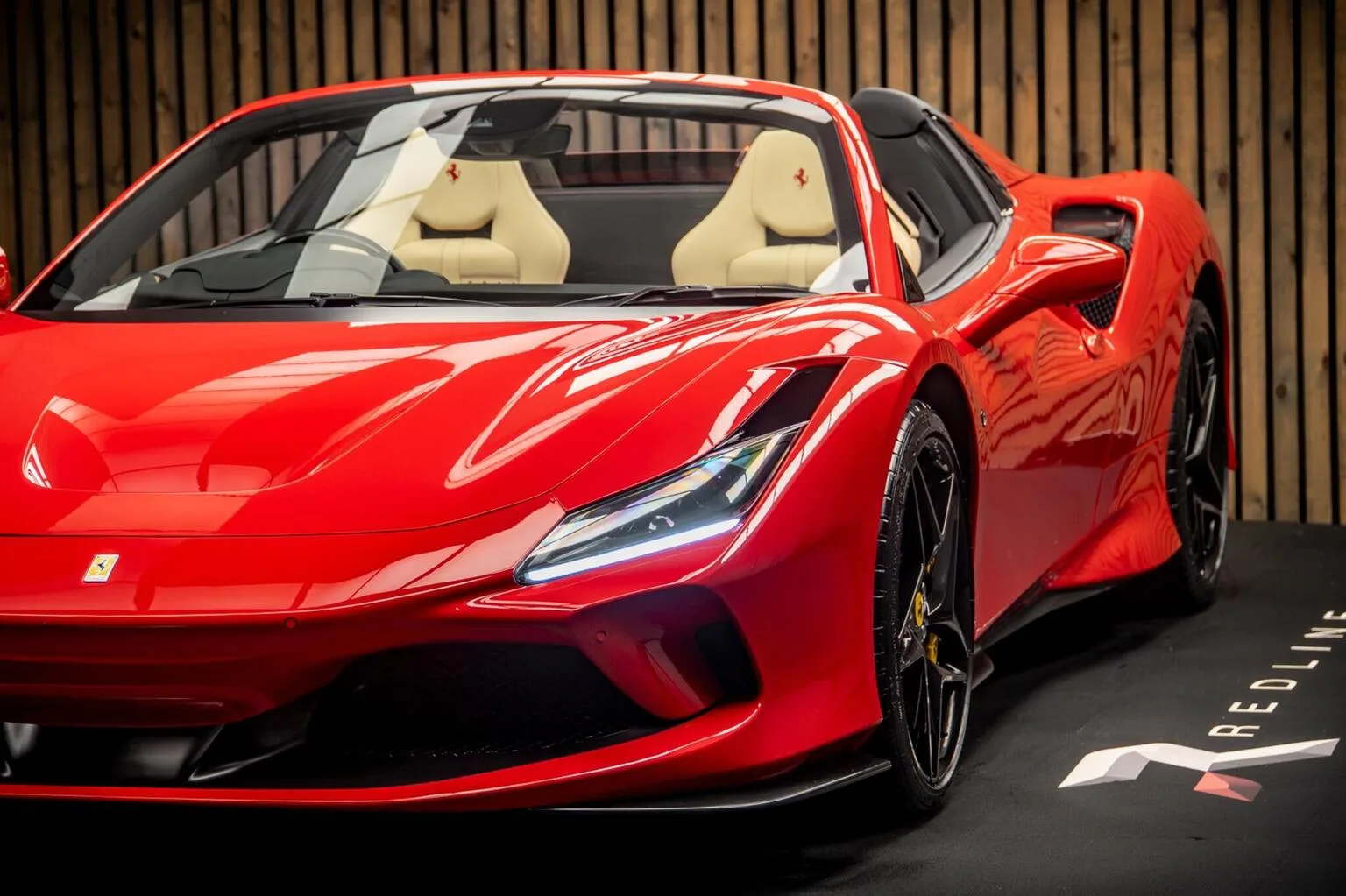 2022 Ferrari F8 Spider, 13/30