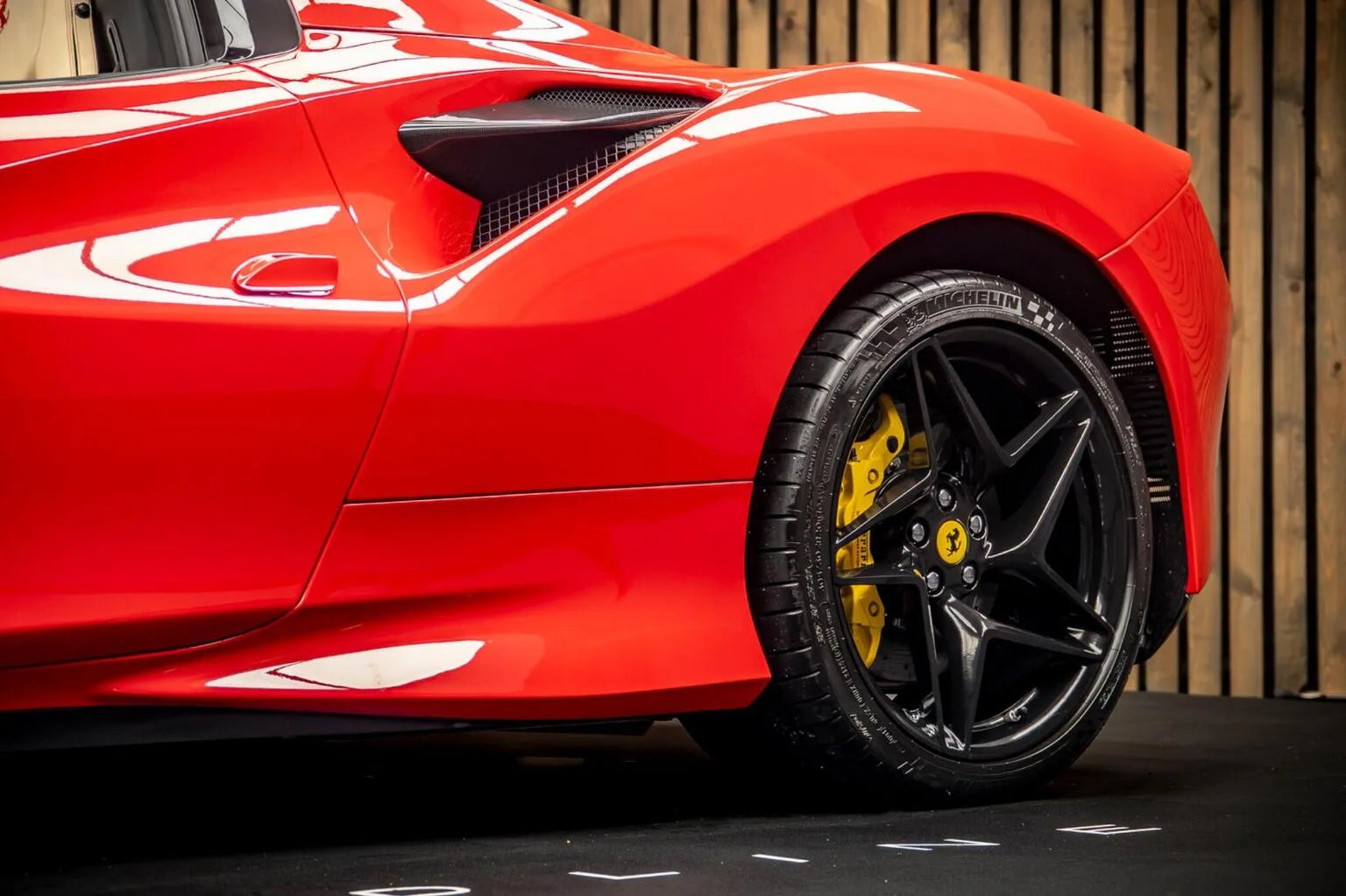 2022 Ferrari F8 Spider, 16/30