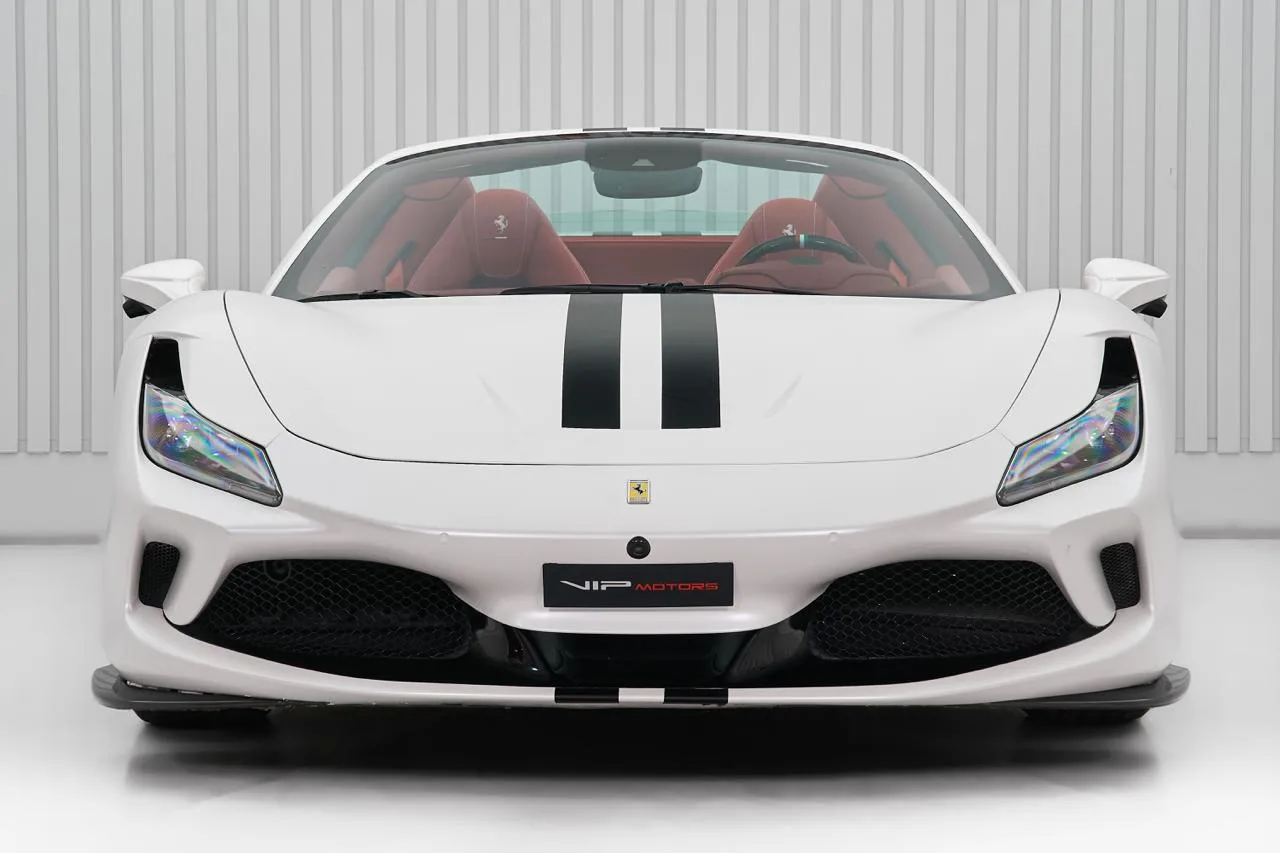 2022 Ferrari F8 Spider, 2/13