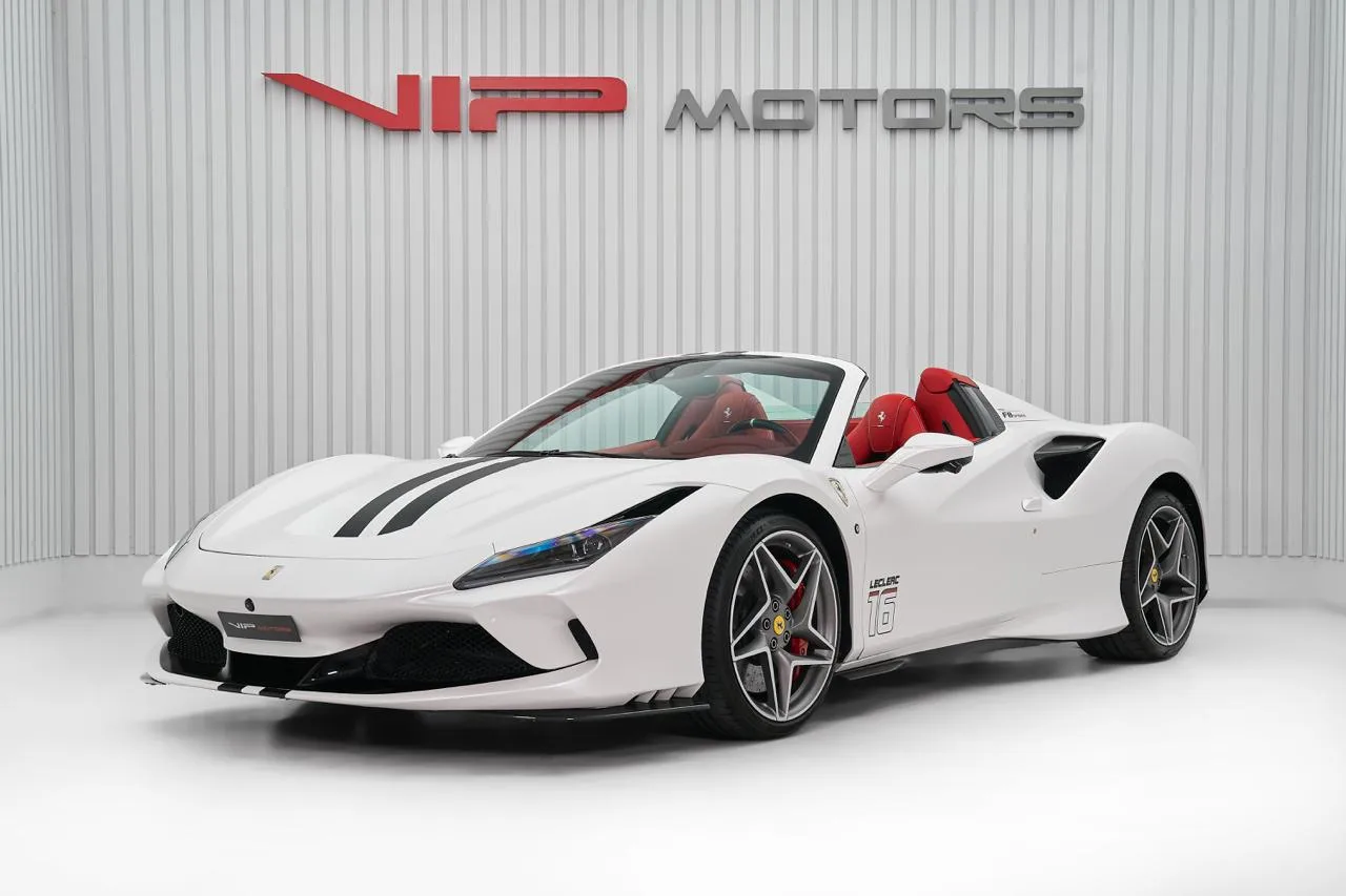 2022 Ferrari F8 Spider, 3/13