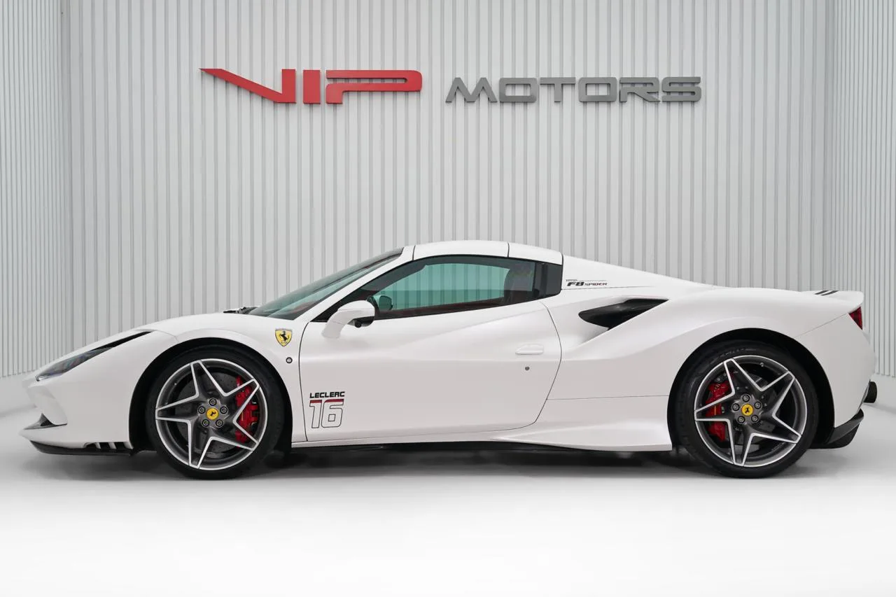 2022 Ferrari F8 Spider, 8/13