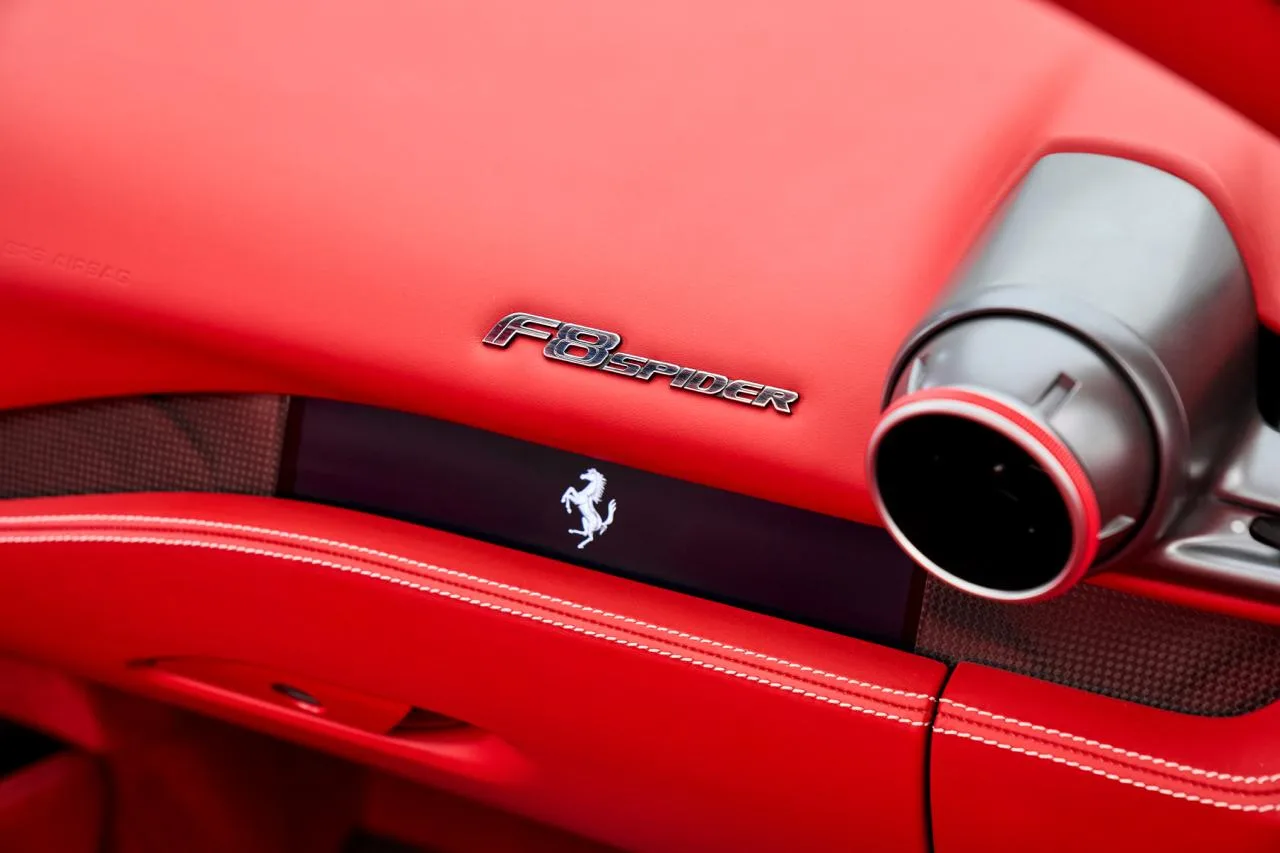 2022 Ferrari F8 Spider, 12/13