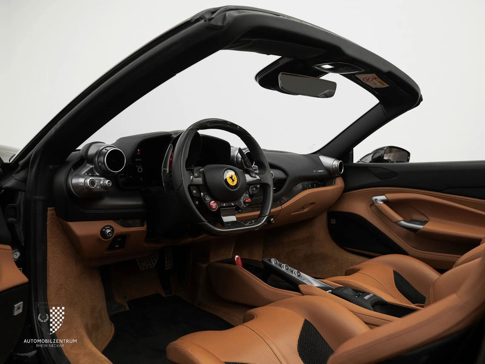 2022 Ferrari F8 Spider, 10/30