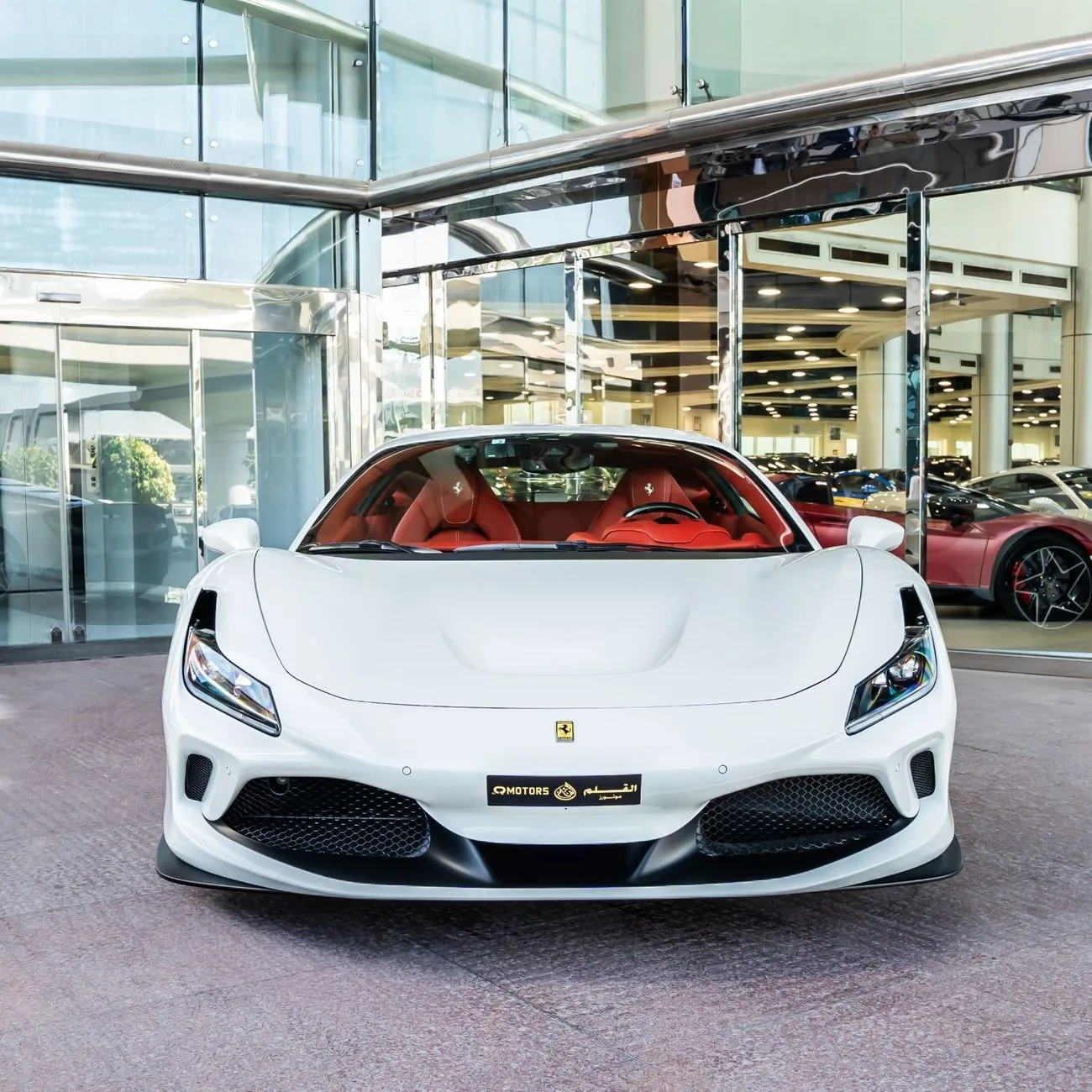 2022 Ferrari F8 Tributo angeboten von einem Fachhändler in Dubai, Vereinigte Arabische Emirate, Foto 4 von 12