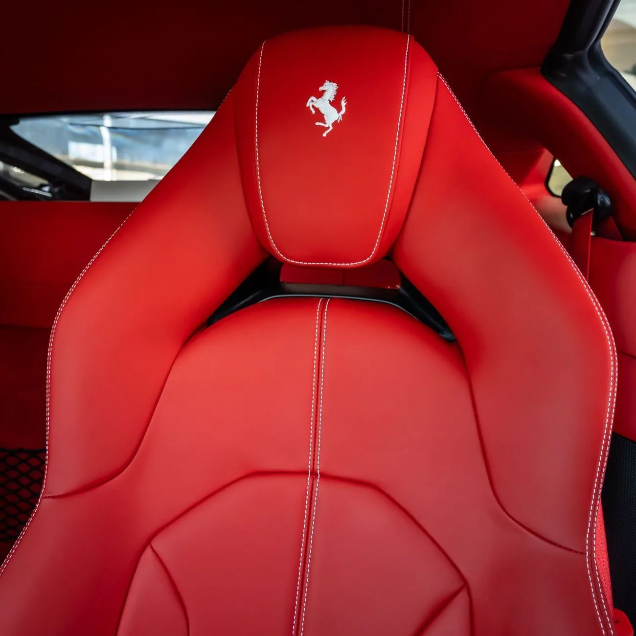 2022 Ferrari F8 Tributo angeboten von einem Fachhändler in Dubai, Vereinigte Arabische Emirate, Foto 11 von 12