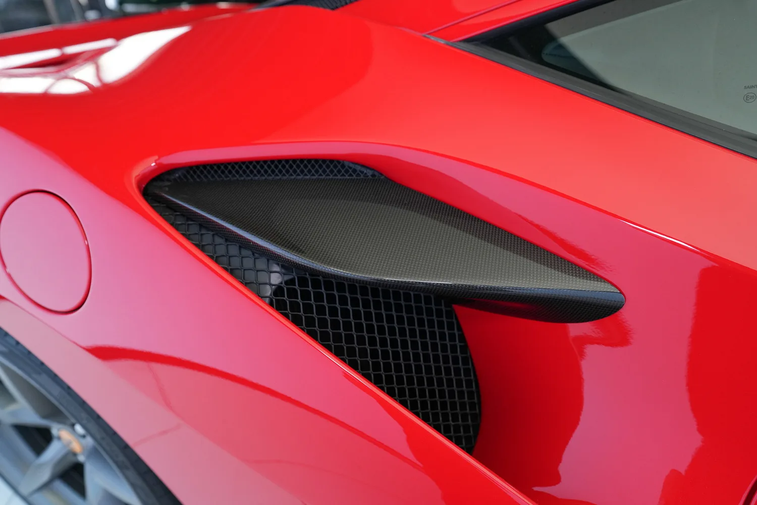 2022 Ferrari F8 Tributo, 16/17