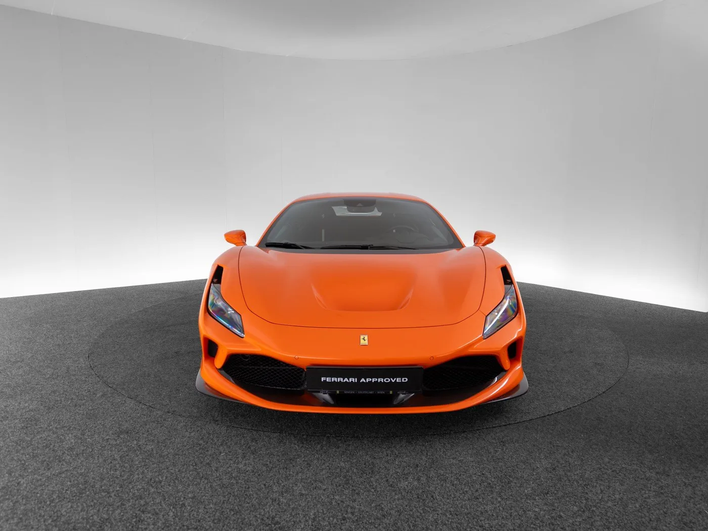 2022 Ferrari F8 Tributo angeboten von einem Fachhändler in Singen, Deutschland, Foto 2 von 15