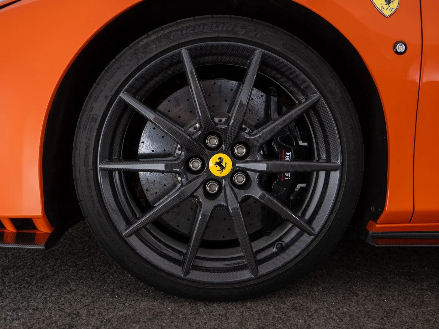 2022 Ferrari F8 Tributo angeboten von einem Fachhändler in Singen, Deutschland, Foto 11 von 15