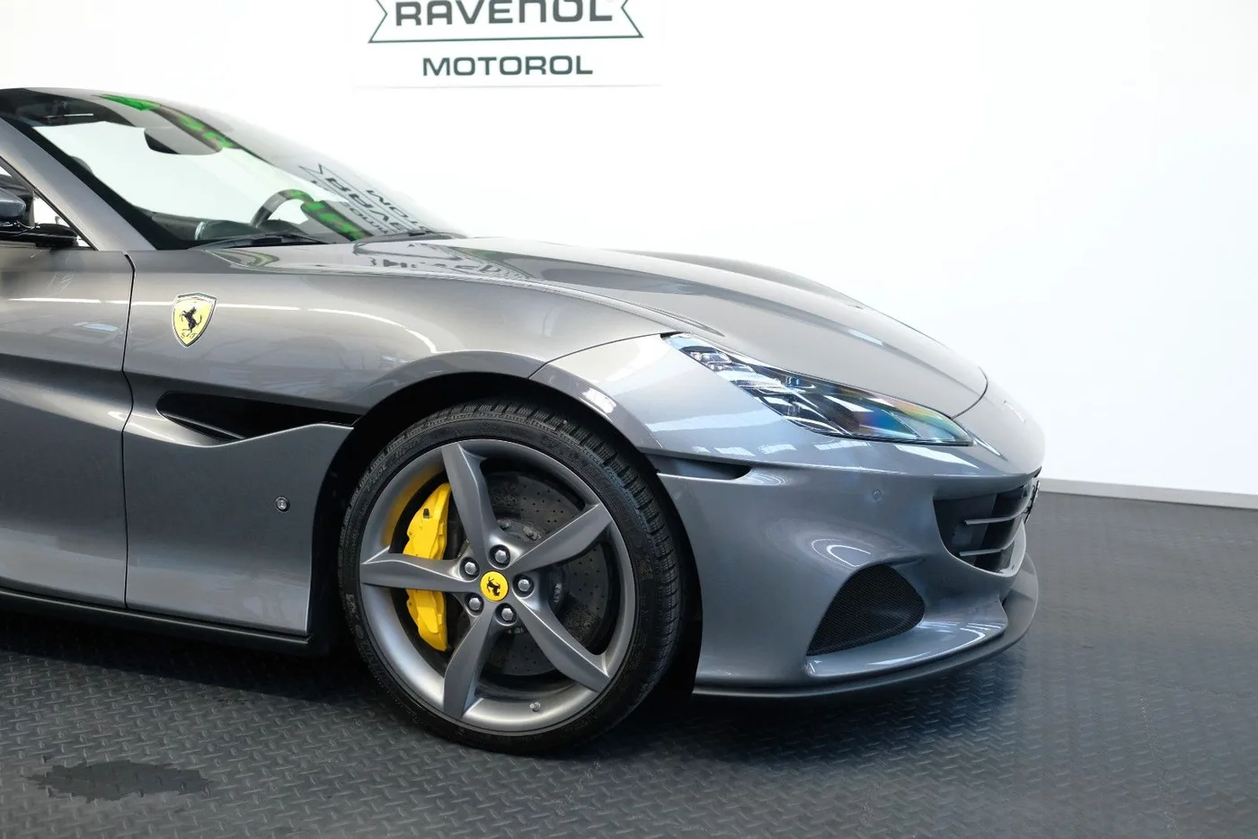 2022 Ferrari Portofino M proposée par un concessionnaire spécialisé à Nuremberg, Allemagne, photo 5 sur 15