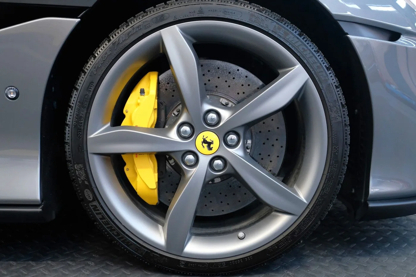 2022 Ferrari Portofino M proposée par un concessionnaire spécialisé à Nuremberg, Allemagne, photo 11 sur 15