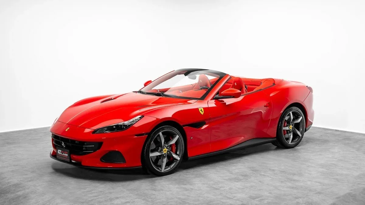 2022 Ferrari Portofino M proposée par un concessionnaire spécialisé à Dubai, Émirats arabes unis, photo 2 sur 25