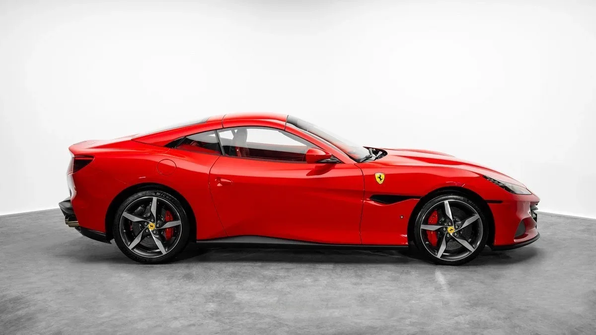 2022 Ferrari Portofino M proposée par un concessionnaire spécialisé à Dubai, Émirats arabes unis, photo 5 sur 25