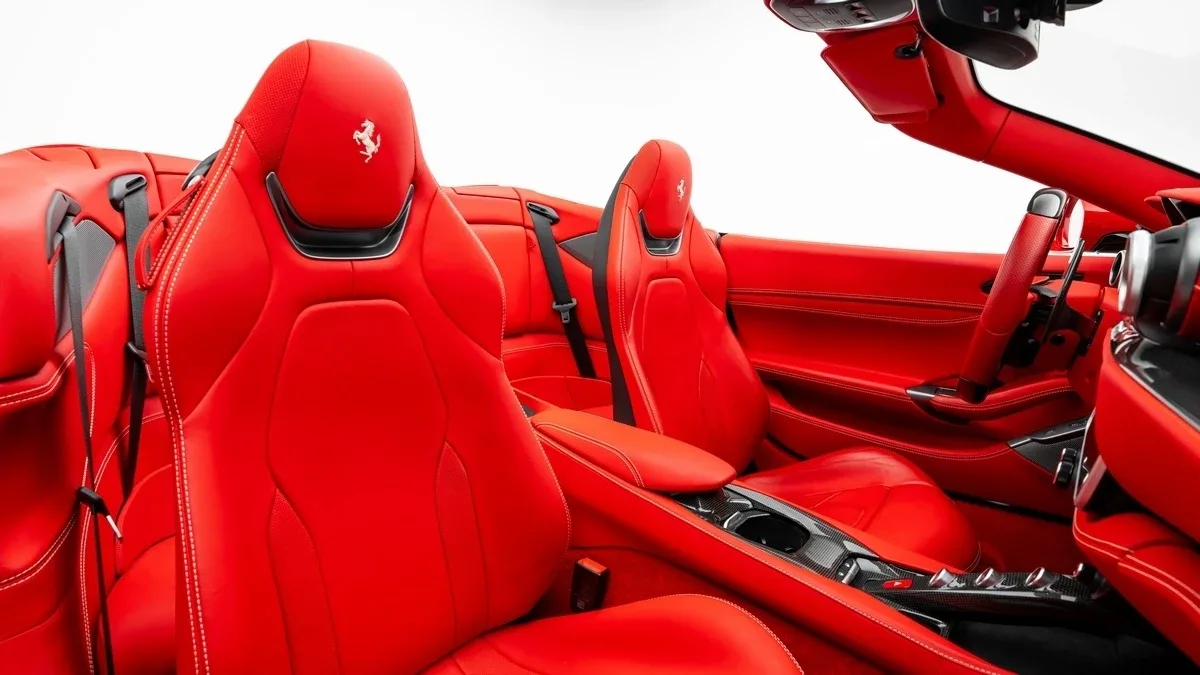 2022 Ferrari Portofino M proposée par un concessionnaire spécialisé à Dubai, Émirats arabes unis, photo 20 sur 25