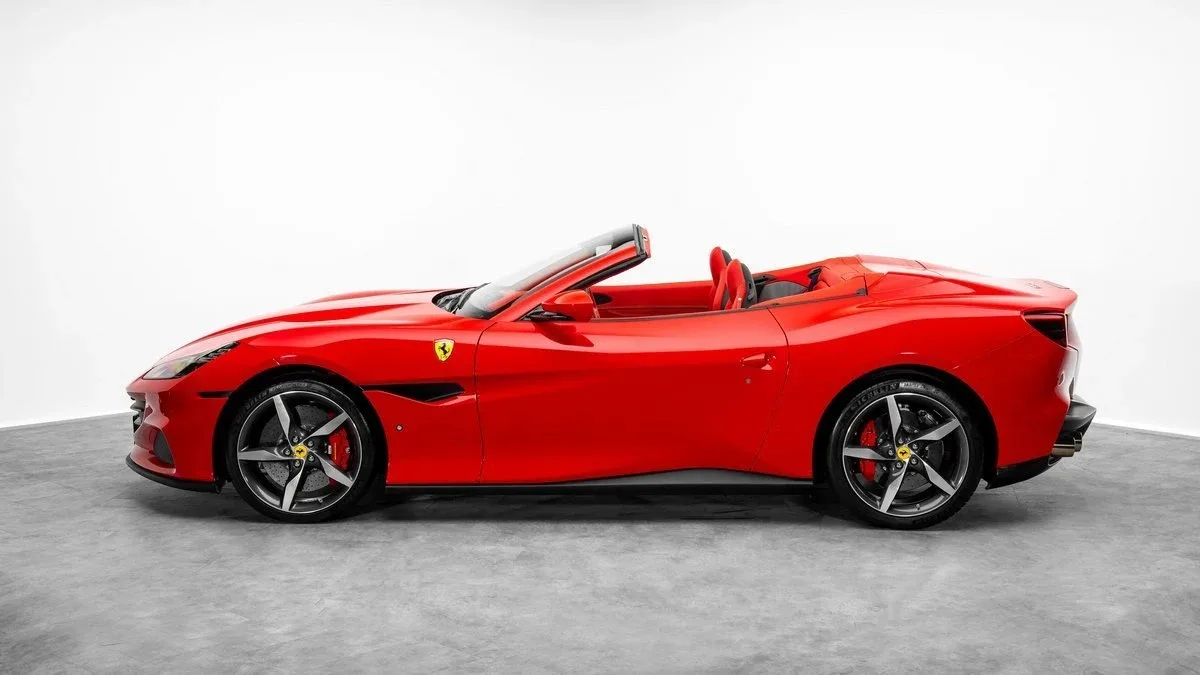 2022 Ferrari Portofino M proposée par un concessionnaire spécialisé à Dubai, Émirats arabes unis, photo 24 sur 25