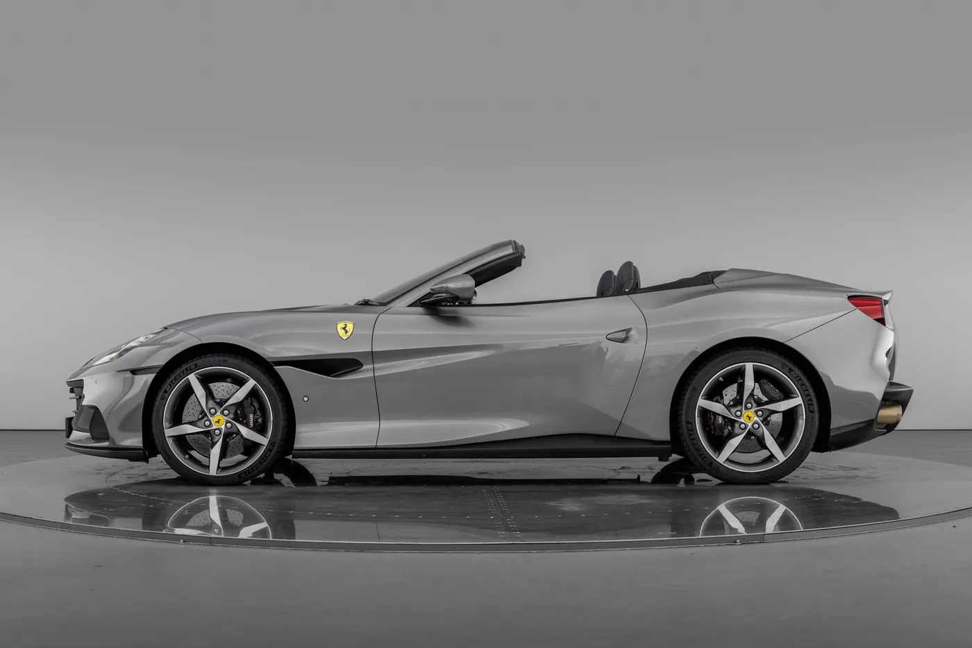 2022 Ferrari Portofino M angeboten von einer Vertragshändlergruppe in Hatfield, Vereinigtes Königreich, Foto 7 von 25